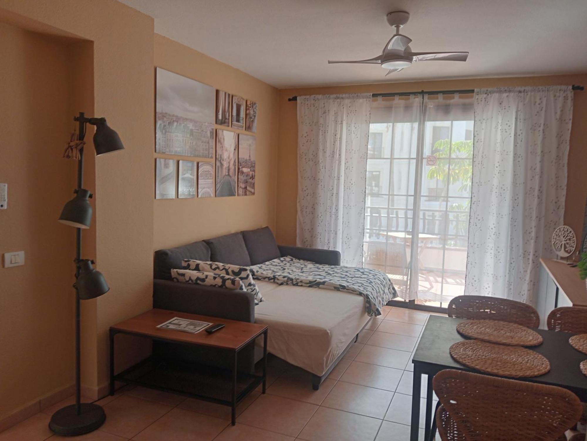 Greatly Located Apartment With Heated Pool, Los Cristianos 로스크리스티아노스 외부 사진