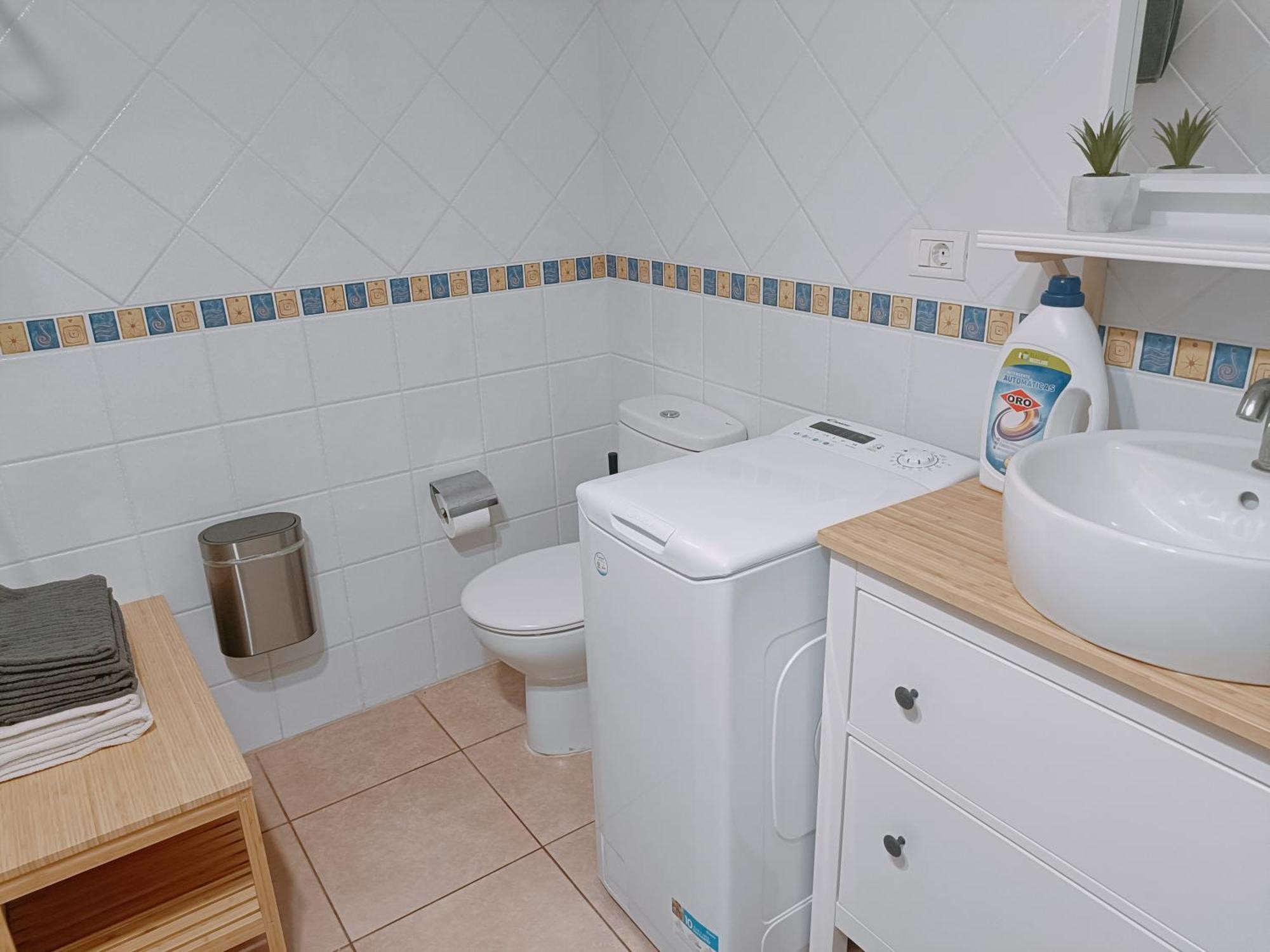 Greatly Located Apartment With Heated Pool, Los Cristianos 로스크리스티아노스 외부 사진